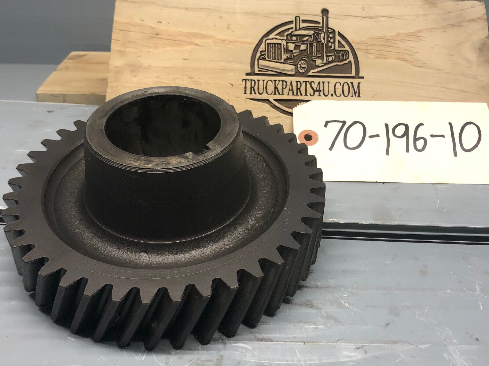 70-196-10 Spicer countershaft 2nd gear for auxiliary transmission, used